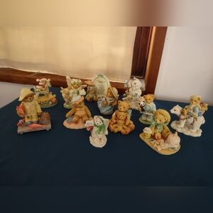 Vintage Cherished Teddies - 12 figurines